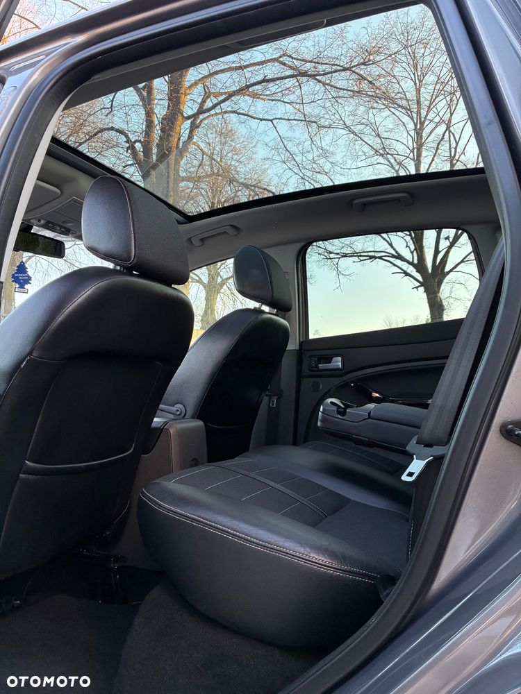 Ford Kuga 2.0 TDCi 4x4 Titanium - 8