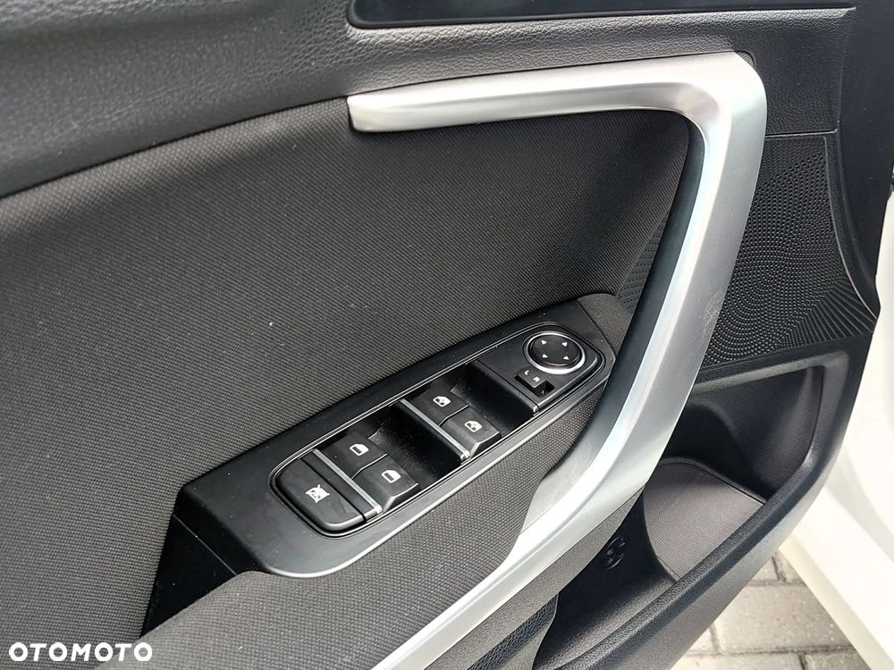 Kia Ceed 1.5 T-GDI M - 13