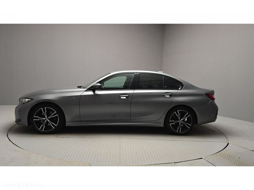BMW Seria 3 320d xDrive mHEV M Sport - 3