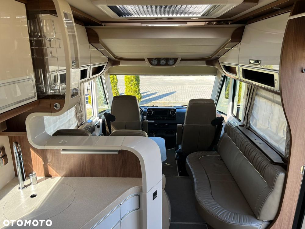 Carthago CHIC E-LINE I 61XL LE - 12