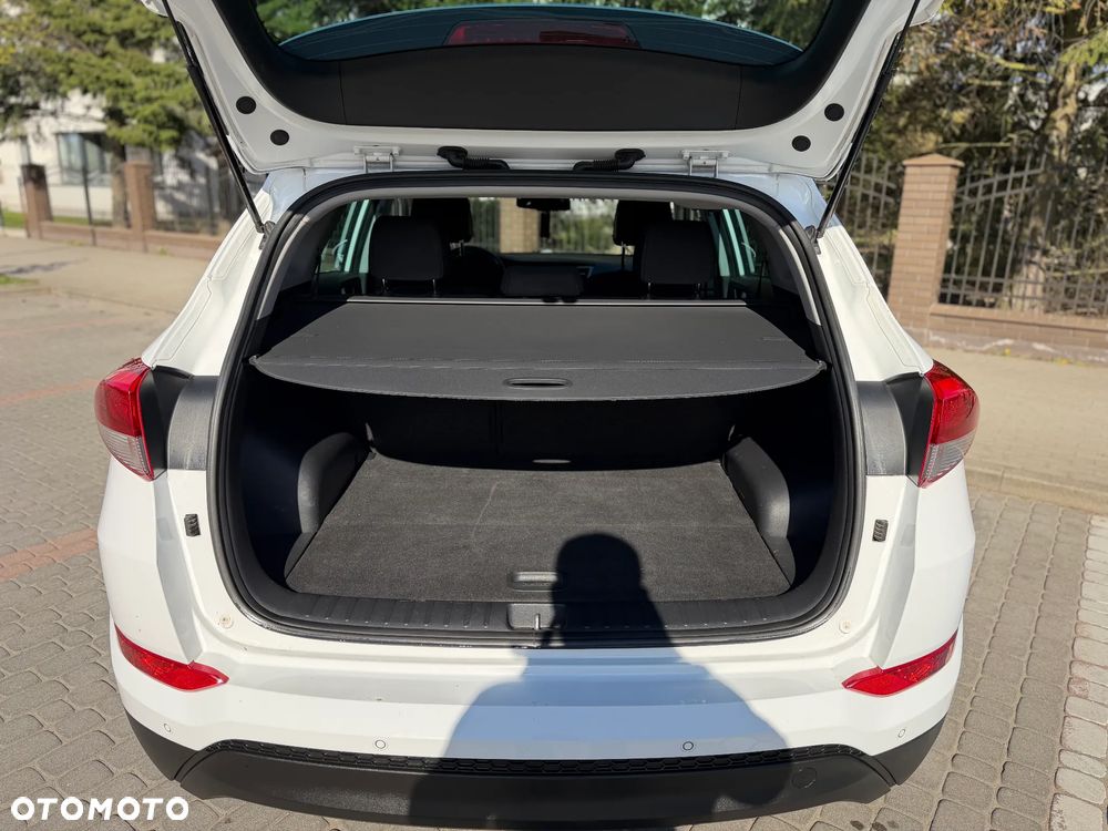 Hyundai Tucson 1.7 CRDI BlueDrive GO 2WD - 21