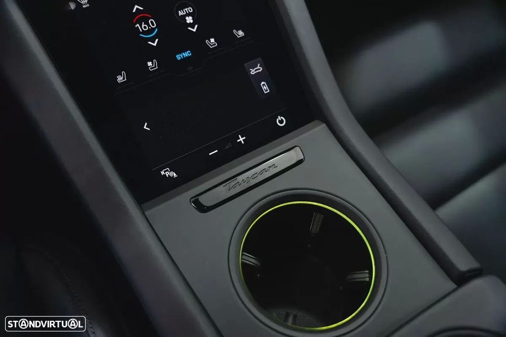 Porsche Taycan Sport Turismo 4S - 31