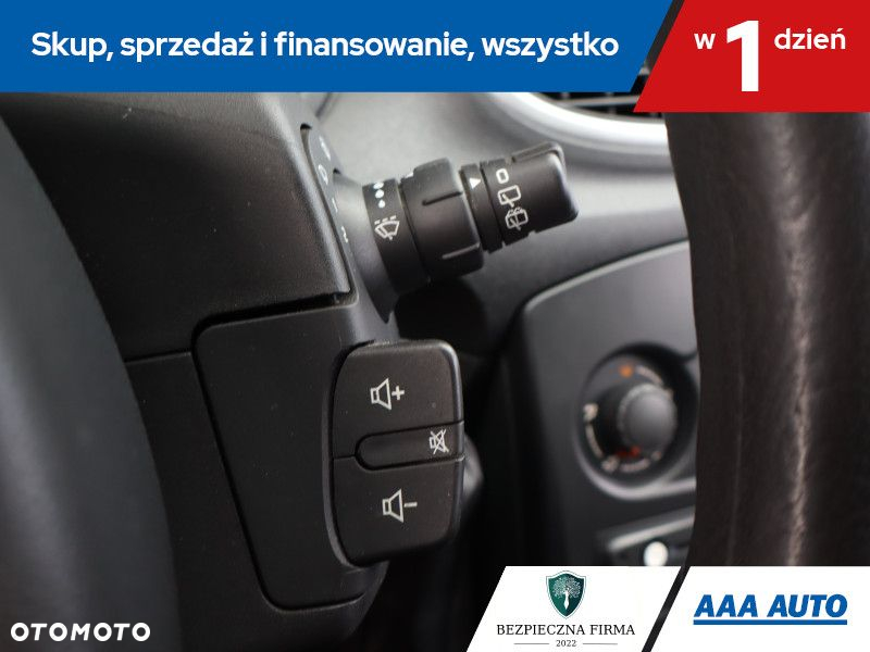Renault Clio - 17
