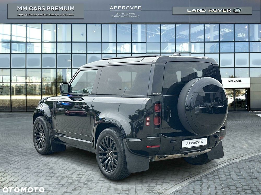Land Rover Defender - 3