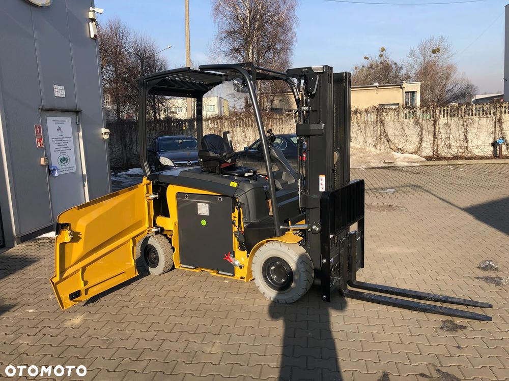 Caterpillar EP25ACN - 18