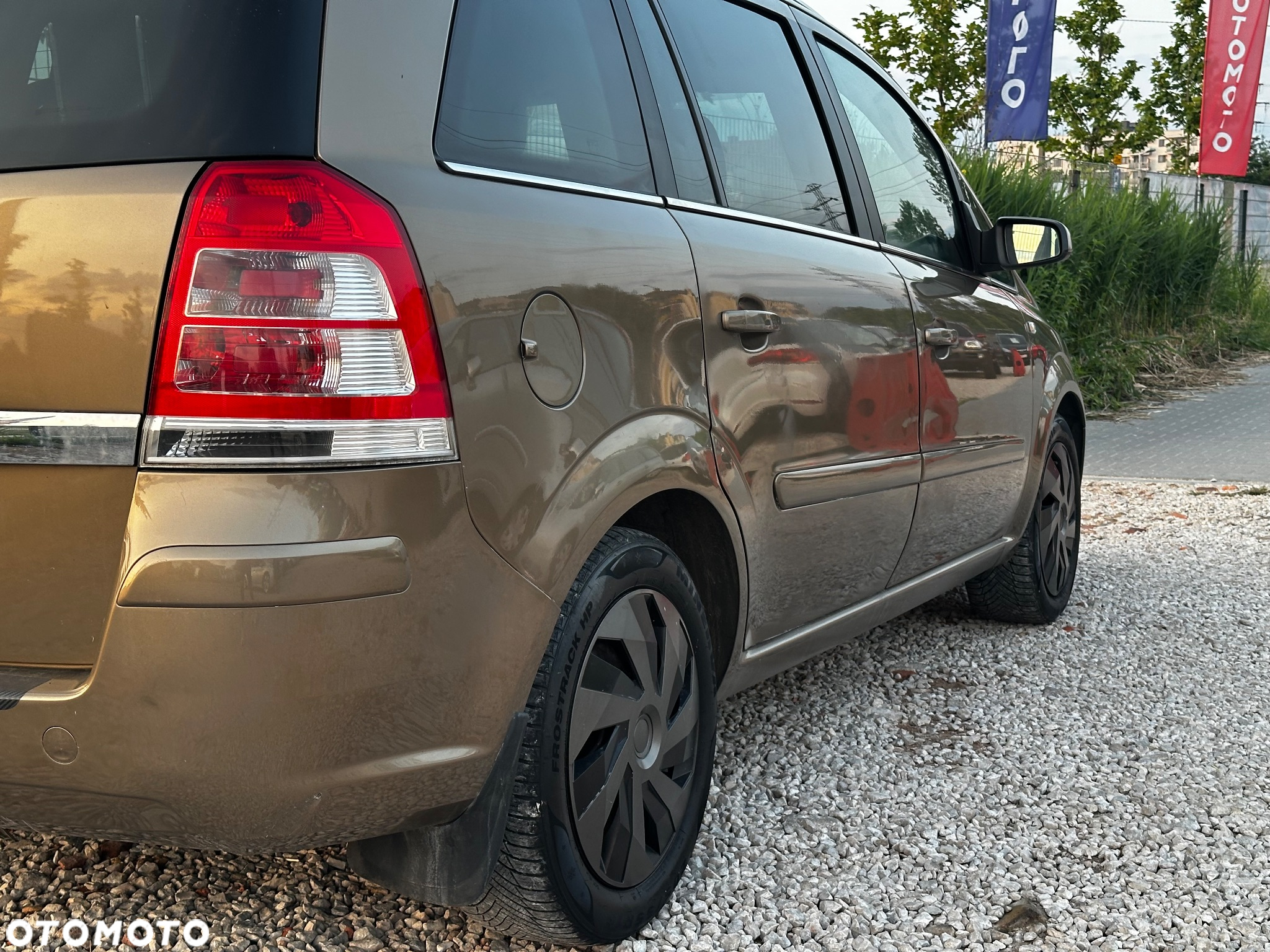 Opel Zafira 1.8 Cosmo - 15