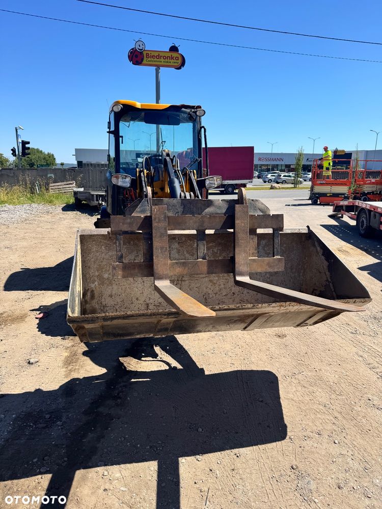 JCB 406 widły łyżka - 5