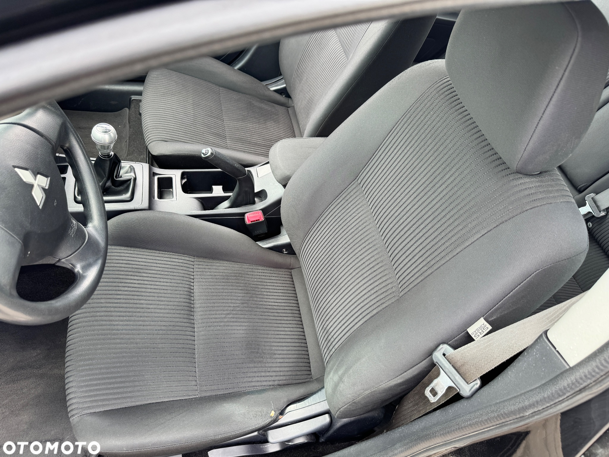 Mitsubishi Lancer 1.6 - 10