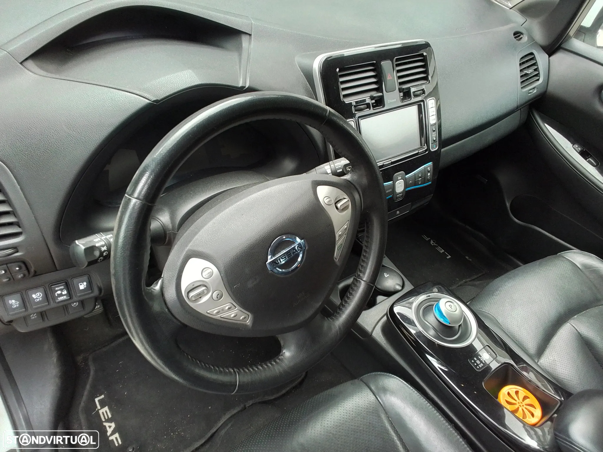 Nissan Leaf N-Connecta Full Led - 14