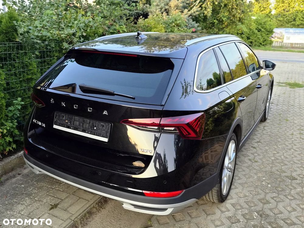 Skoda Octavia 2.0 TDI 4x4 DSG Scout - 1
