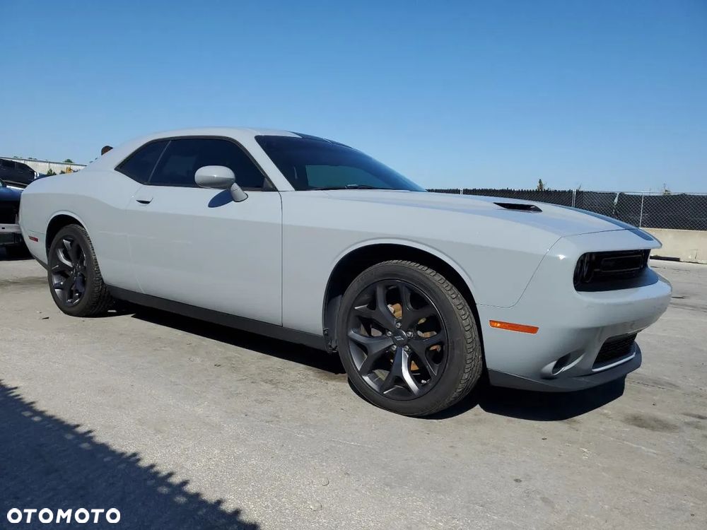 Dodge Challenger - 3