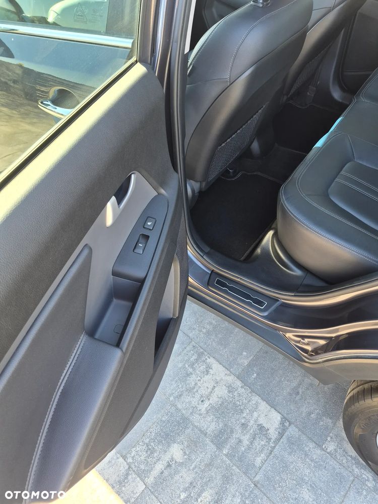 Kia Sportage 2.0 CRDI 184 4WD Automatik Spirit - 21