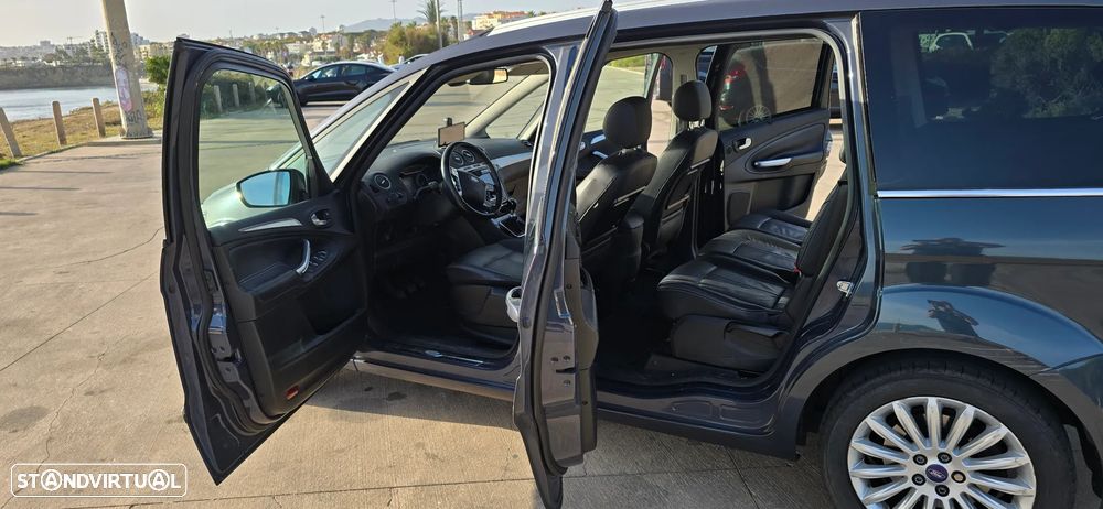 Ford Galaxy - 13