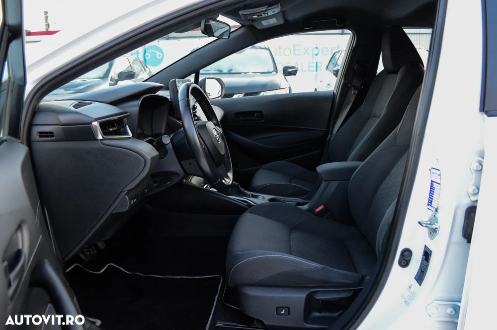 Toyota Corolla 1.8 Hybrid Comfort - 26