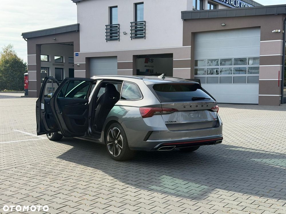 Skoda Octavia 2023 photo 4