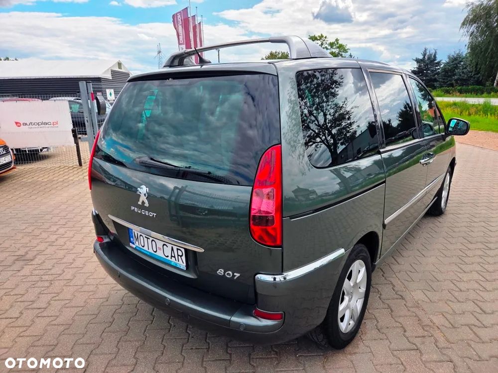 Peugeot 807 HDi 135 Premium - 10