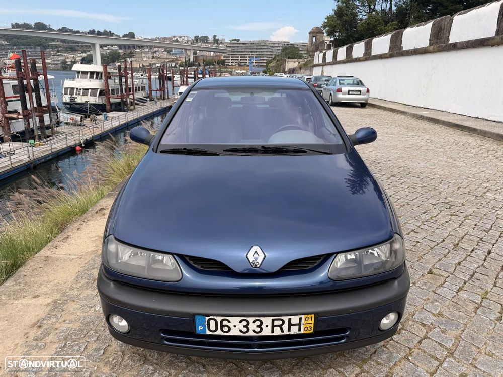 Renault Laguna 1.6 RXT - 9