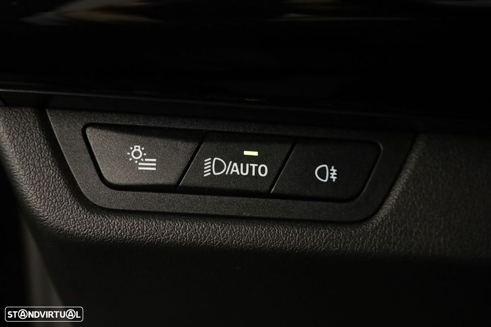 BMW X1 xDrive25e Pack Desportivo M - 18