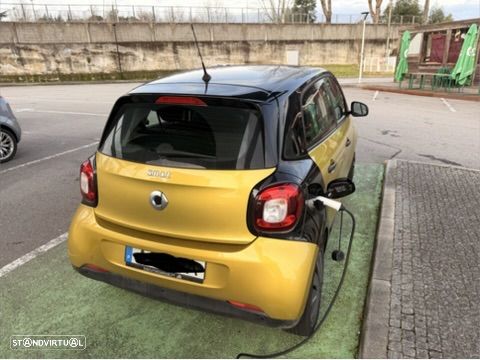 Smart ForFour EQ - 3