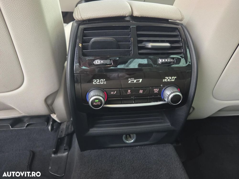 BMW Seria 5 530d xDrive AT - 10
