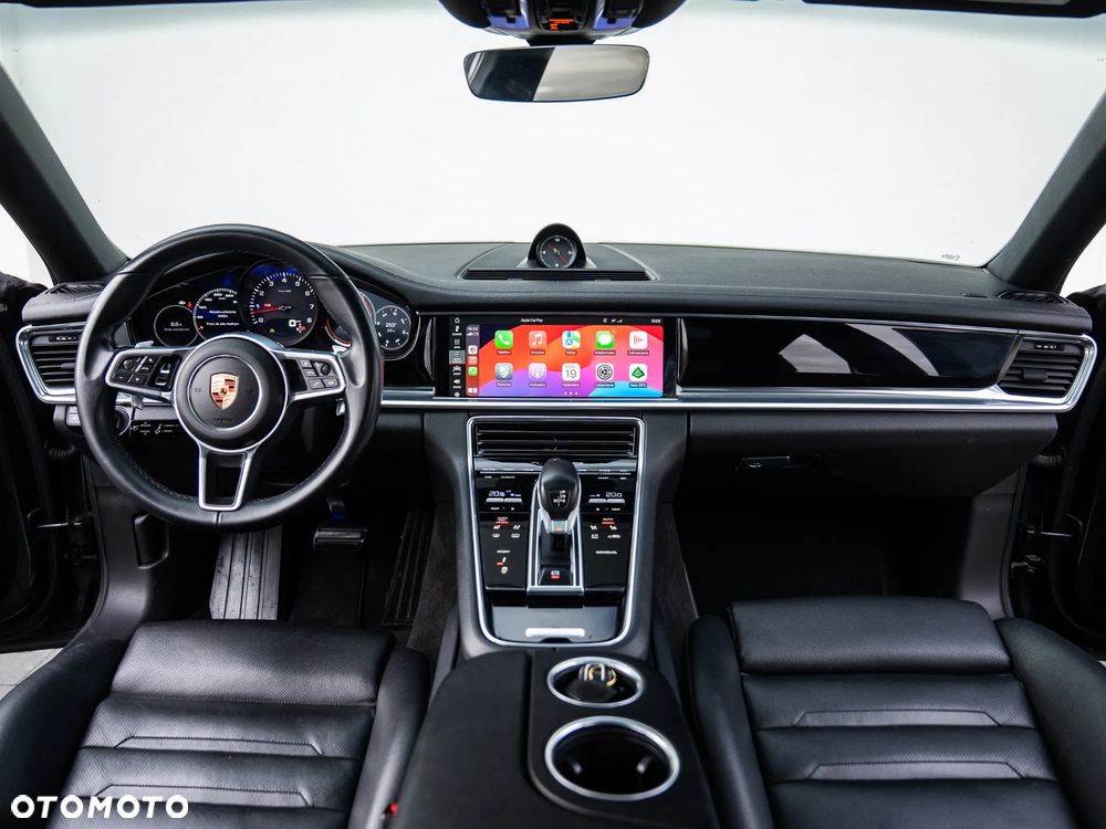 Porsche Panamera - 34