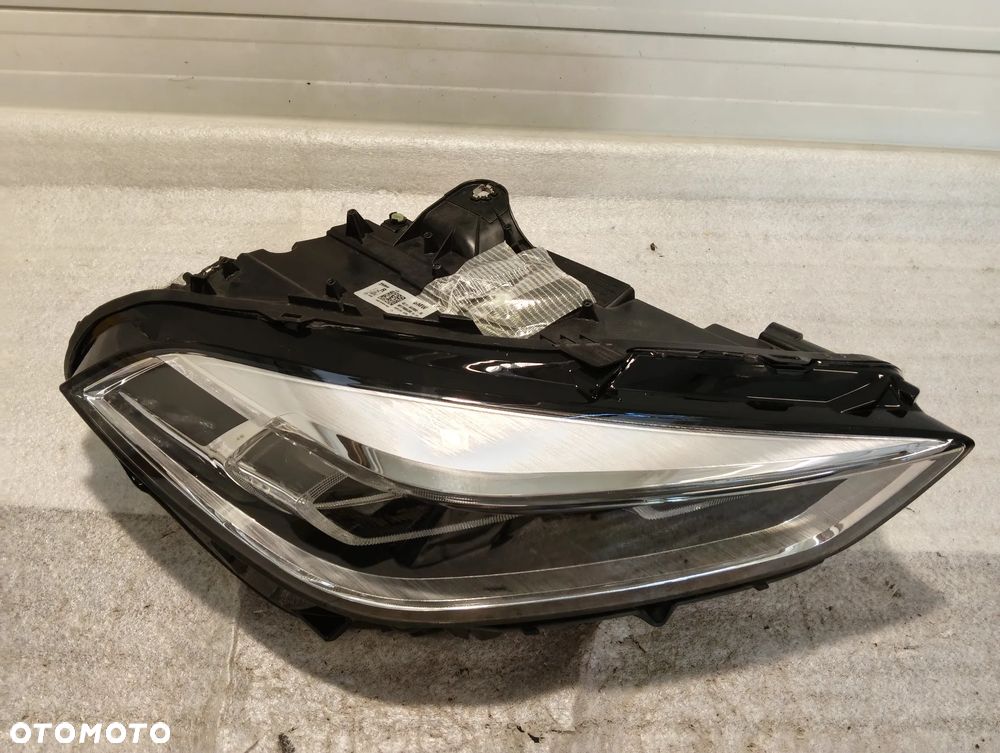 BMW 1 F40 FULL LED PRZÓD STRONA PRAWA  5A1E056 - 4
