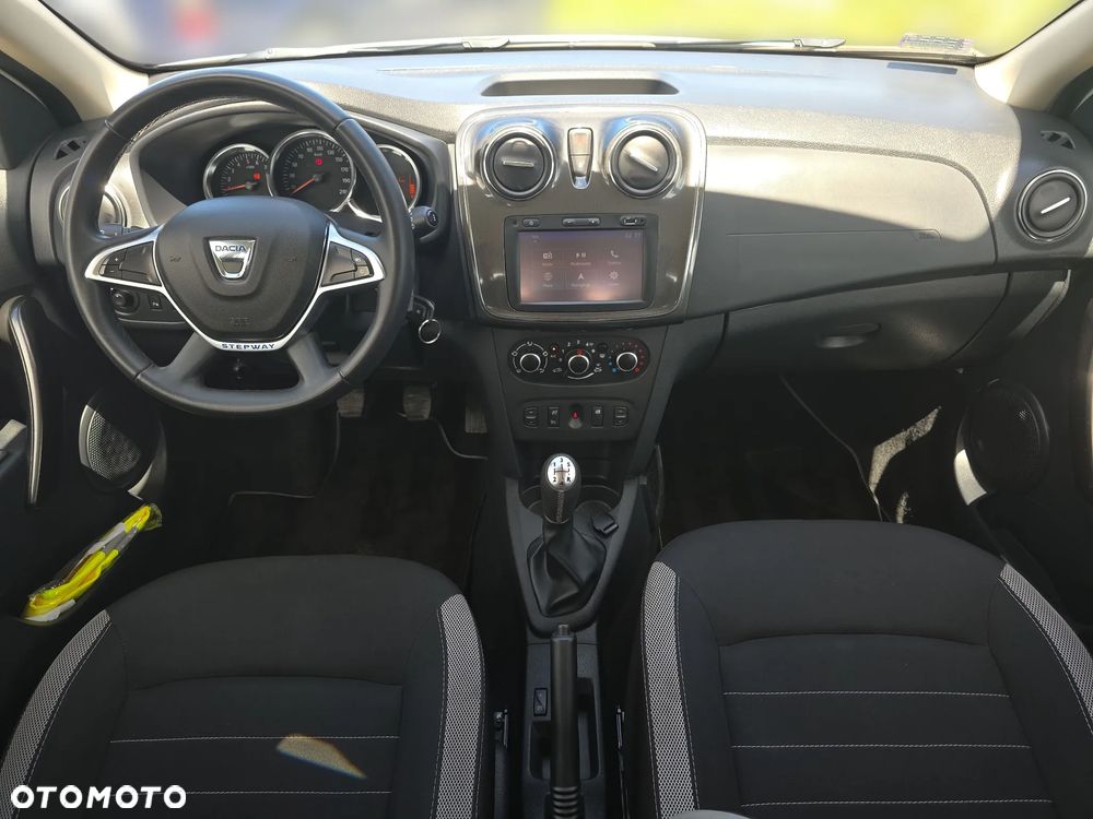 Dacia Sandero - 14