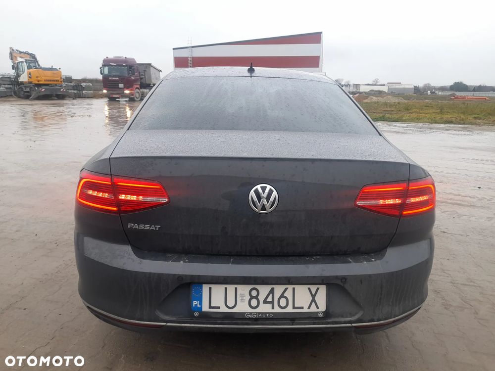 Volkswagen Passat 1.5 TSI EVO Highline DSG - 4