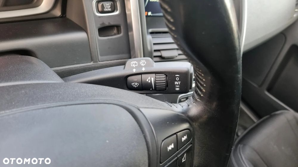 Volvo XC 60 D3 Momentum - 22