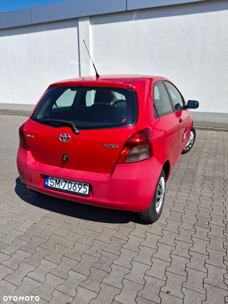 Toyota Yaris 1.0 Luna - 3