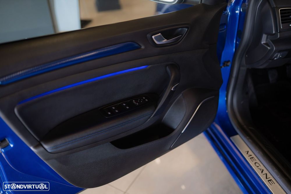 Renault Mégane Sport Tourer - 14