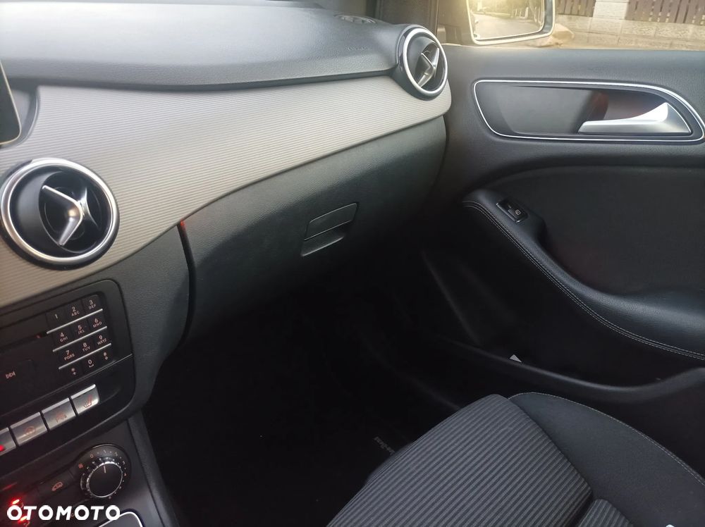 Mercedes-Benz Klasa B 180 (CDI) d 7G-DCT Urban - 11