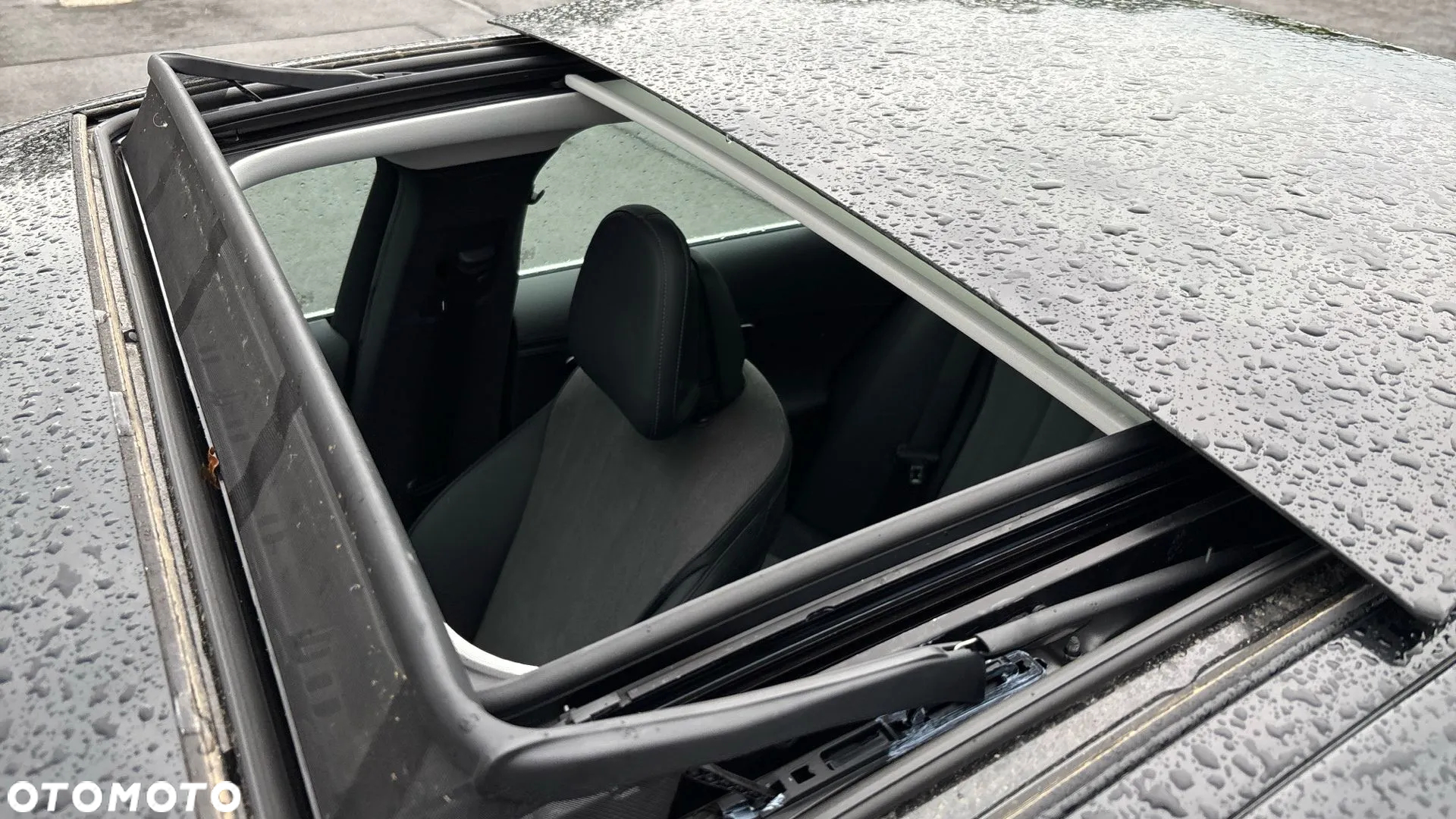 Mercedes-Benz Klasa E 220 d T 9G-TRONIC - 6