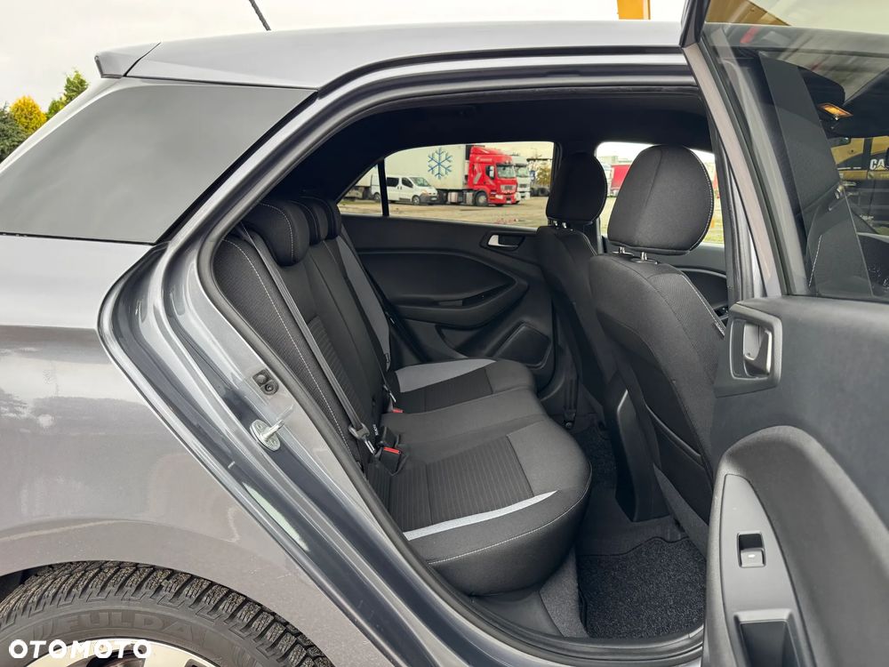 Hyundai i20 1.2 Passion Plus - 28