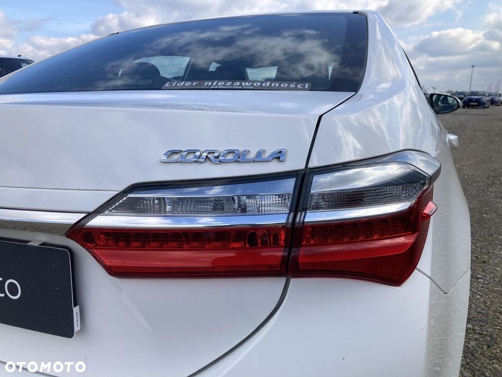 Toyota Corolla 1.6 Premium MS - 28