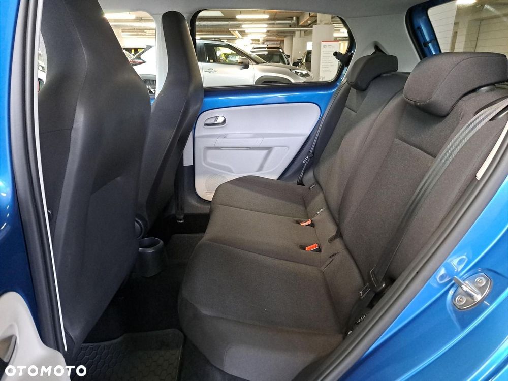 Volkswagen up! - 12