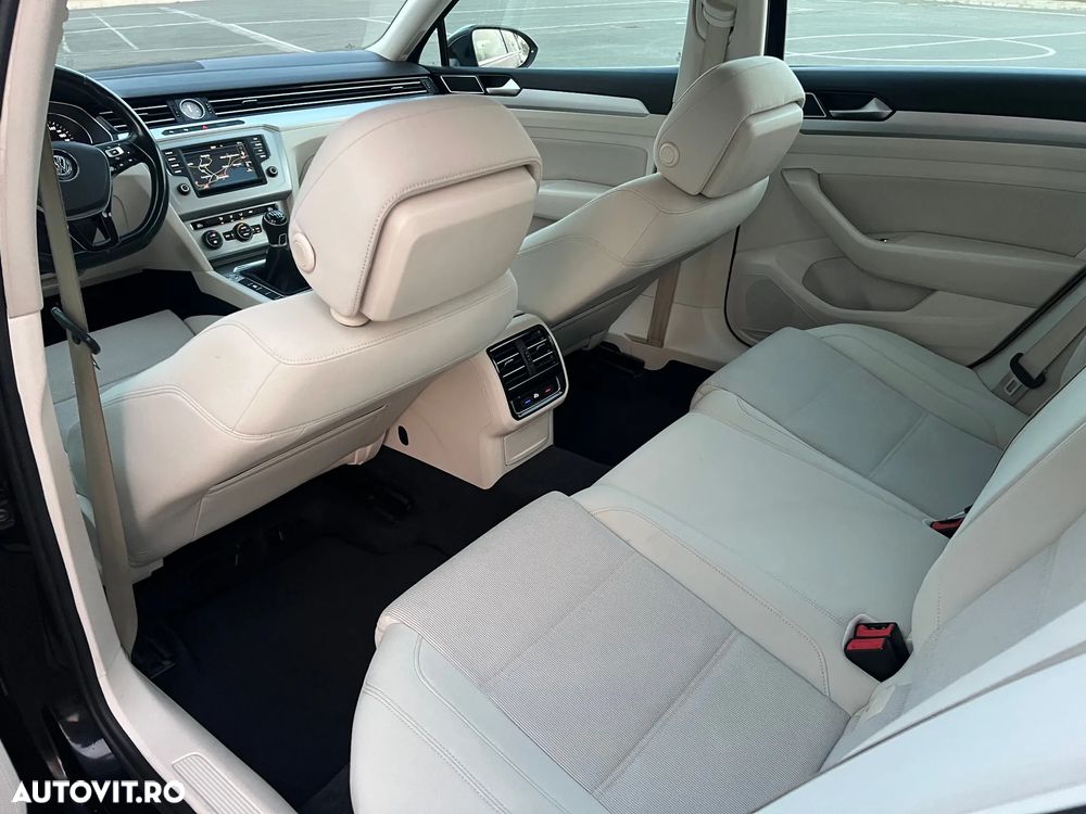 Volkswagen Passat - 22
