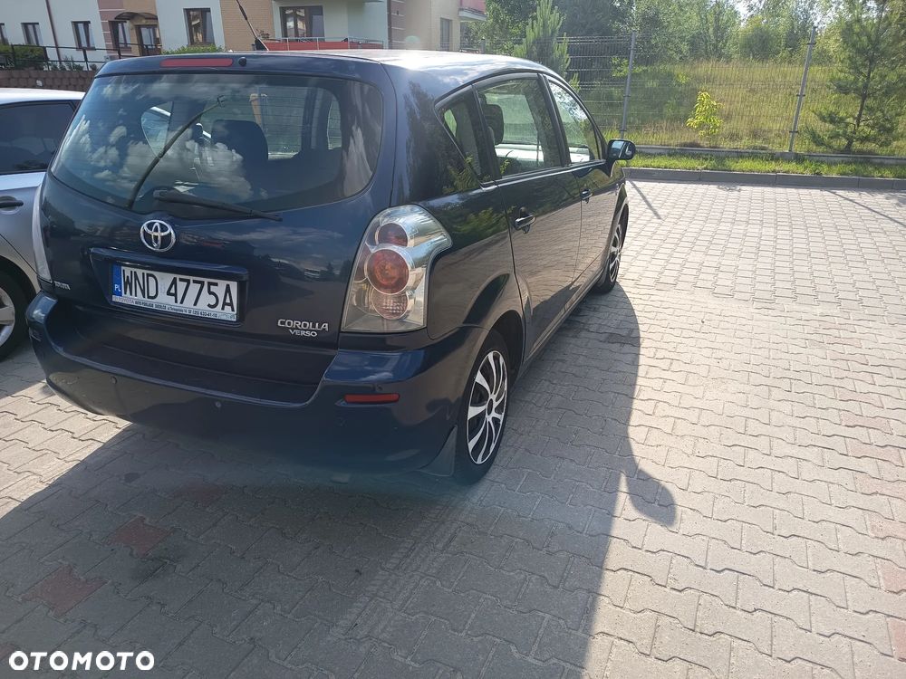 Toyota Corolla Verso - 5