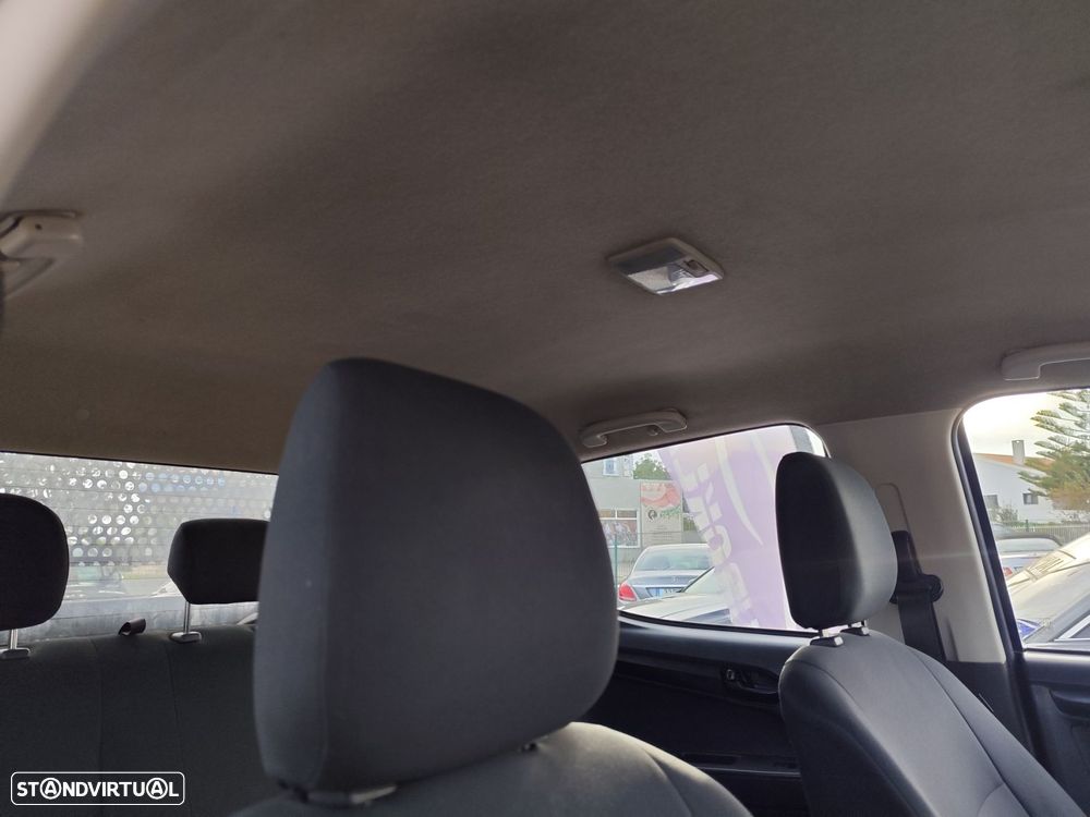 Isuzu D-Max 2.5 DTi CD 2WD L - 21