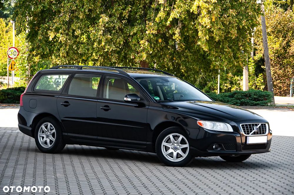 Volvo V70 2.4D Summum - 4