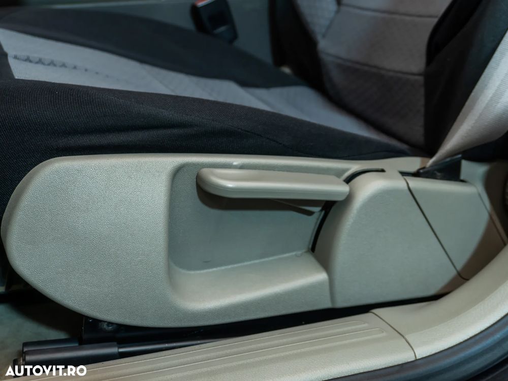 Audi A6 2.7 TDI DPF Avant quattro Aut - 19