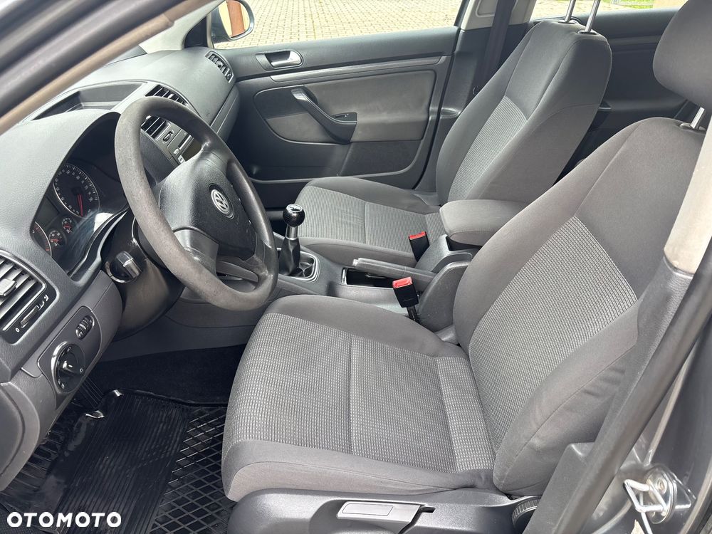 Volkswagen Golf - 15