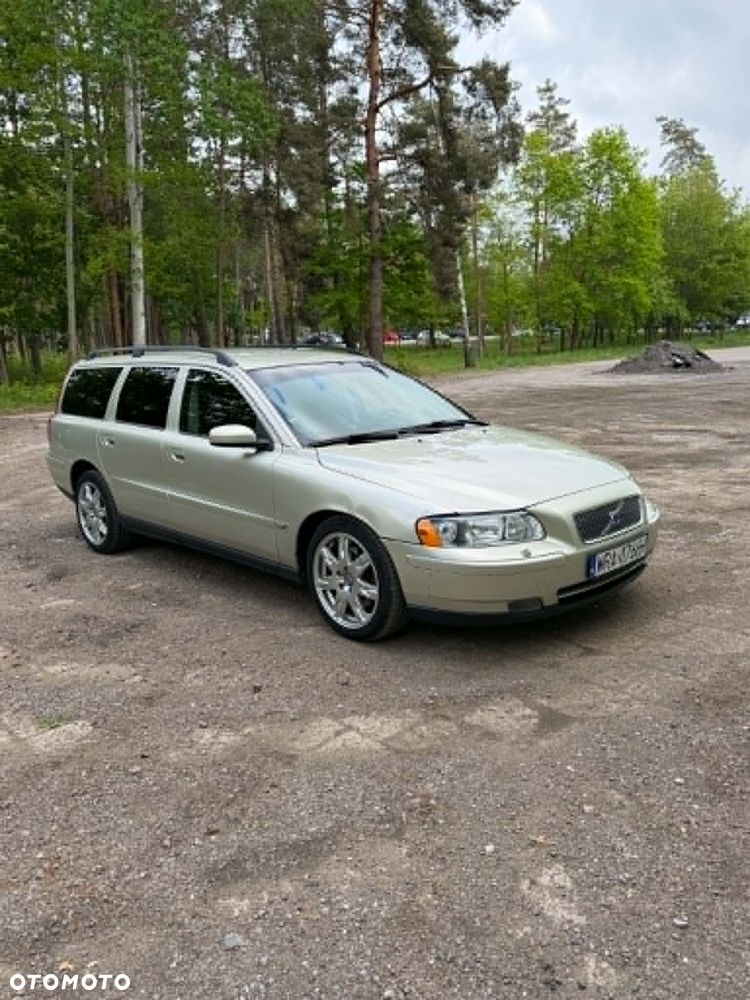 Volvo V70 2.5 T AWD Summum - 2