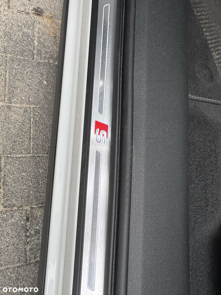 Audi Q8 e-tron - 7