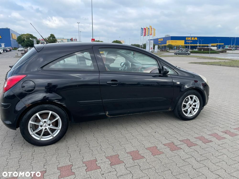 Opel Corsa 1.4 16V Cosmo - 7