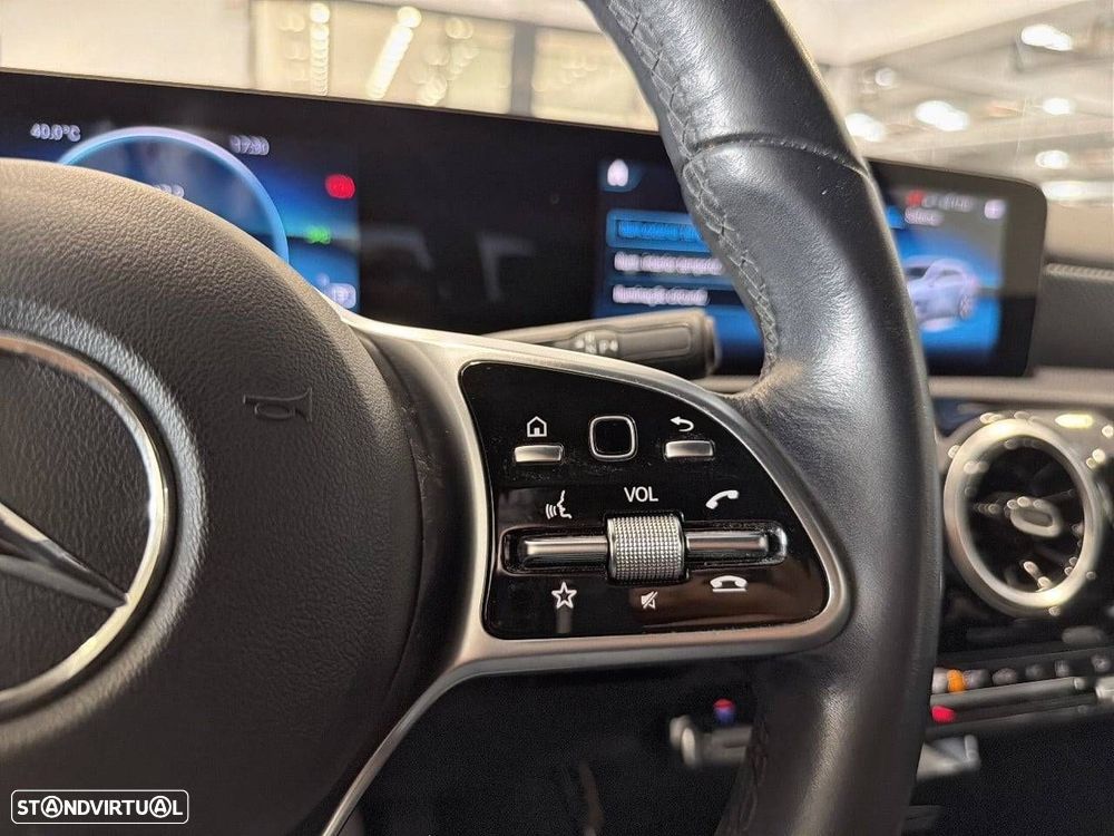 Mercedes-Benz A 250 e — fotografia 26
