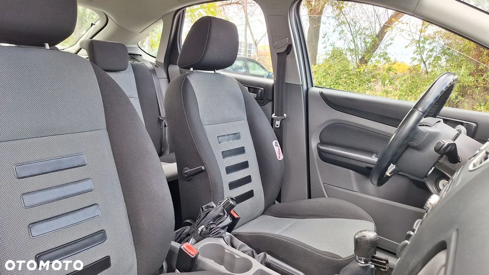 Ford Focus 1.8 FF Ambiente - 20