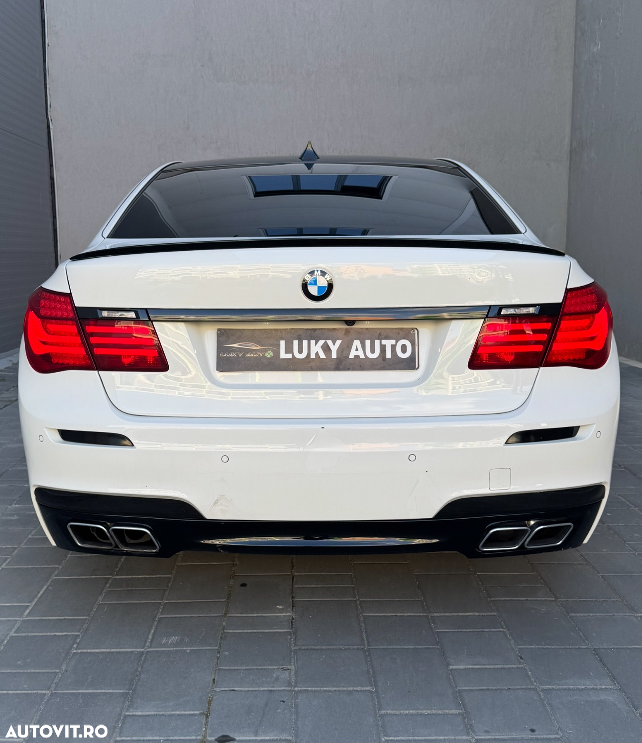 BMW Seria 7 - 11