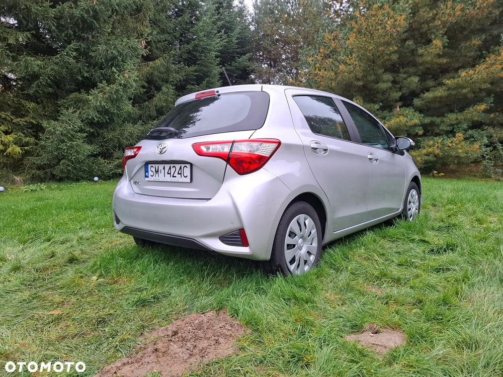 Toyota Yaris 1.5 Active - 11