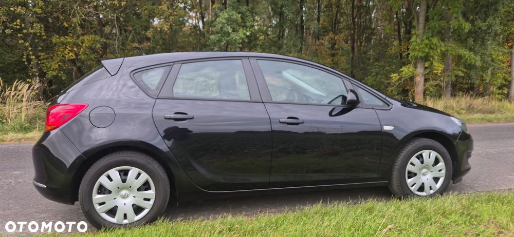 Opel Astra - 2